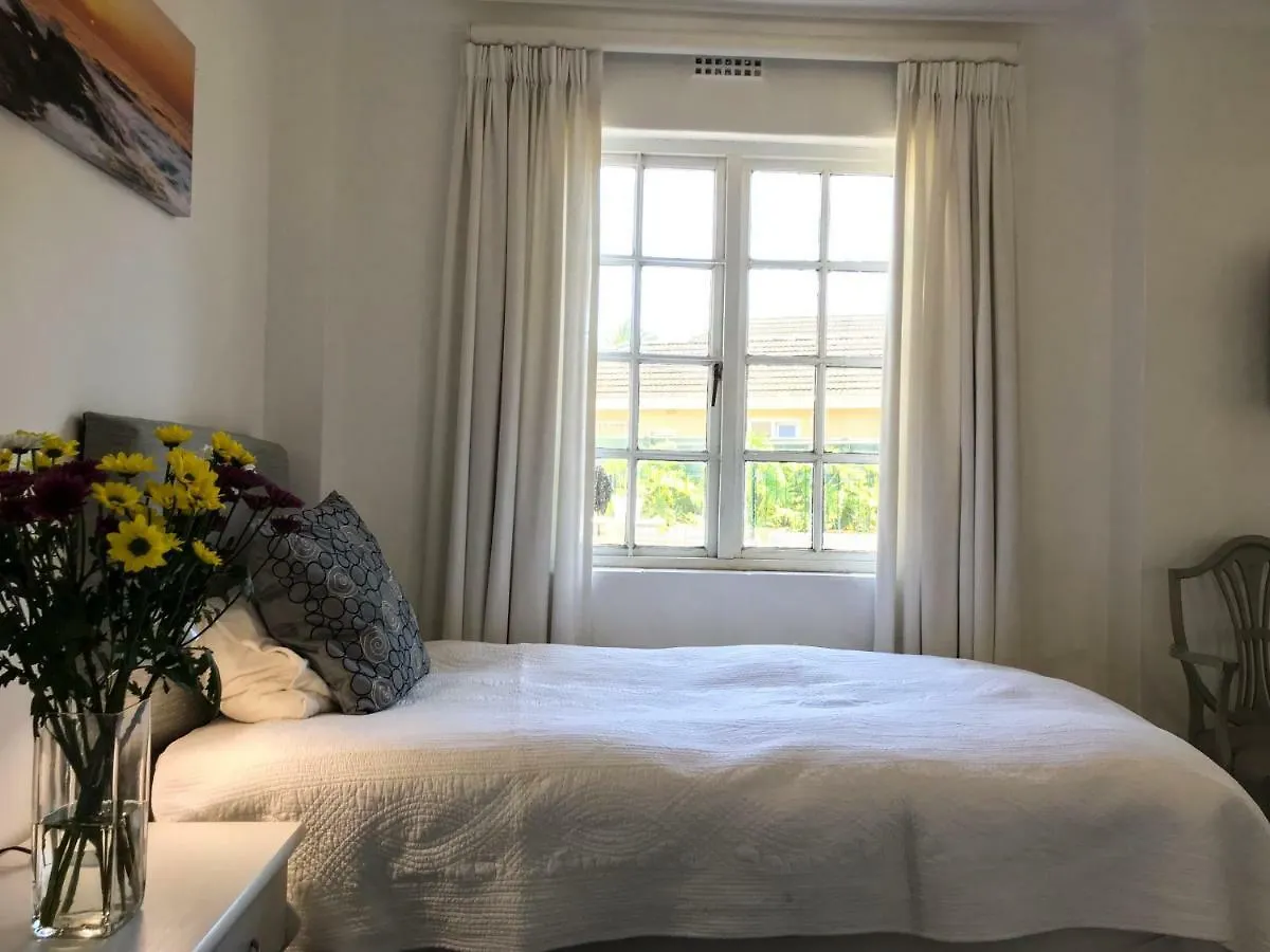 Howards End Manor B&B Cape Town Oda ve Kahvaltı
